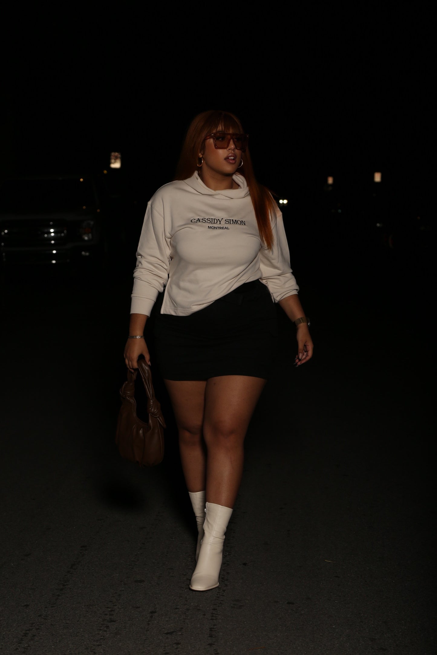 Women’s Side-Slit Pullover (cream)
