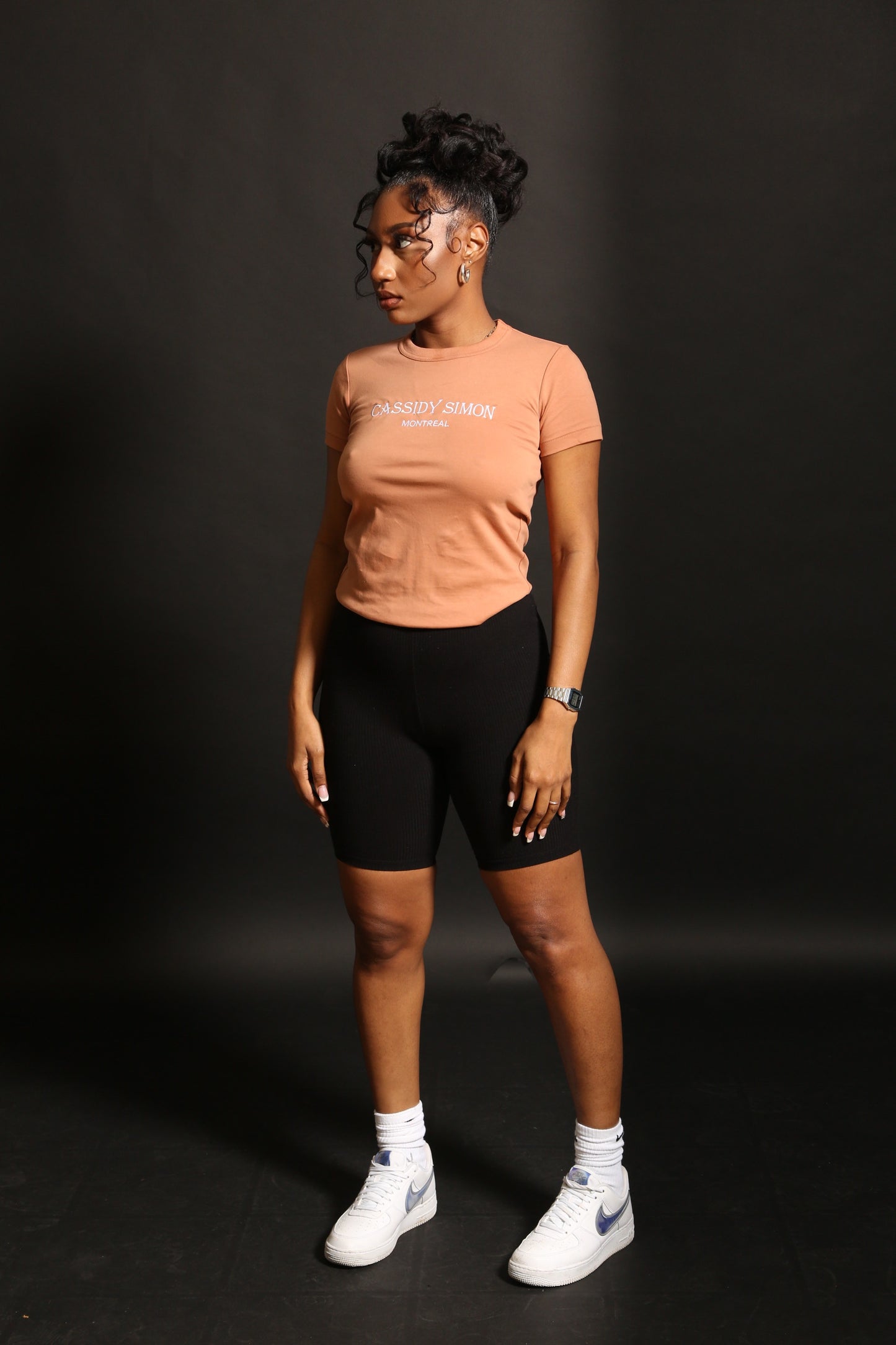 Women’s Crewneck T-shirt (Caramel)